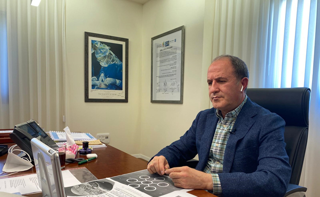 ראש העיר ד"ר יחיאל לסרי מסיבת עיתונאים