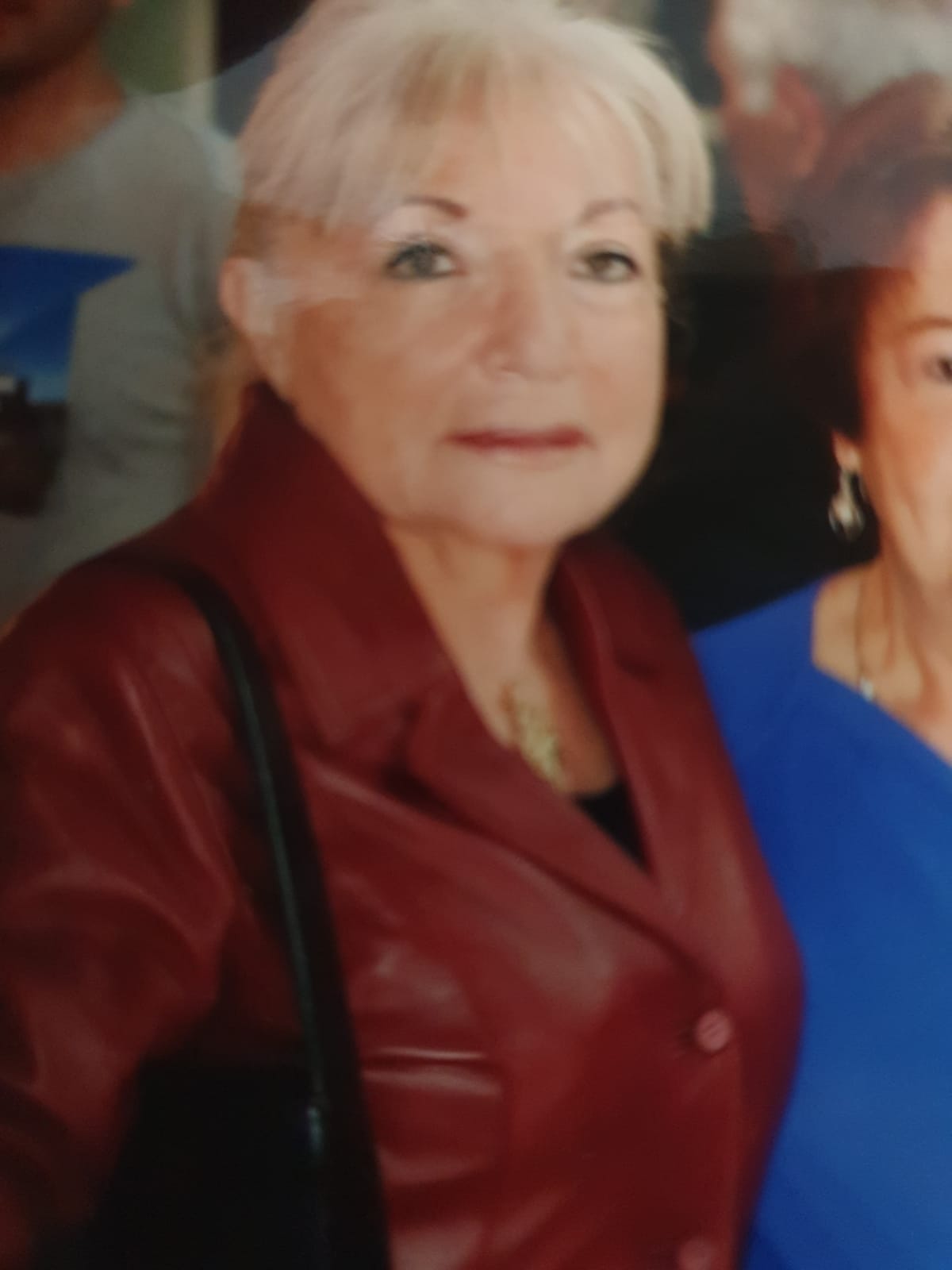 דיוויס נעמי