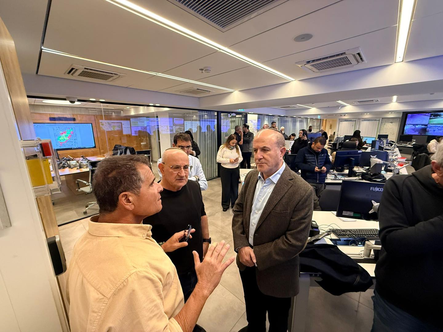 לסרי, בן עדי ודבש