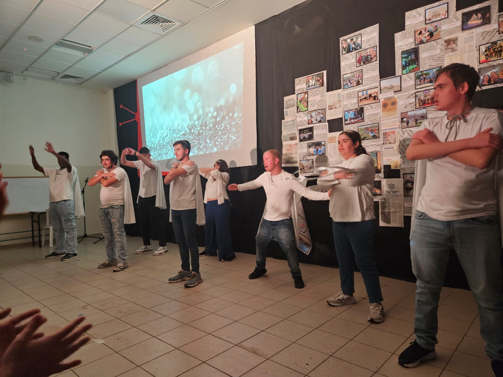 גוונים חוגגים עשור